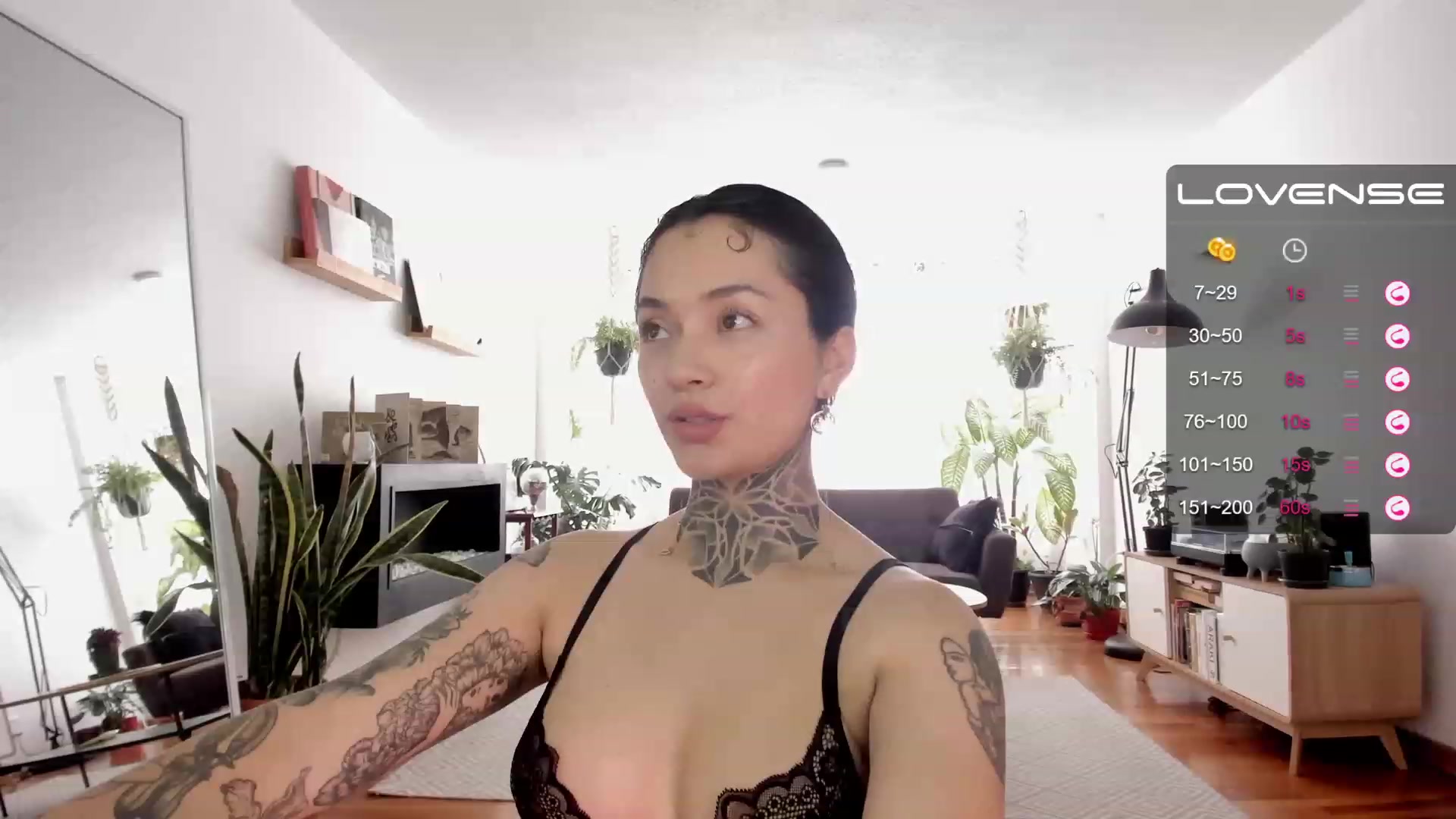Gallery image thumbnail from Ysabeau's myfreecams stream on, 06/01/2023, 18:15 image 13 of 20