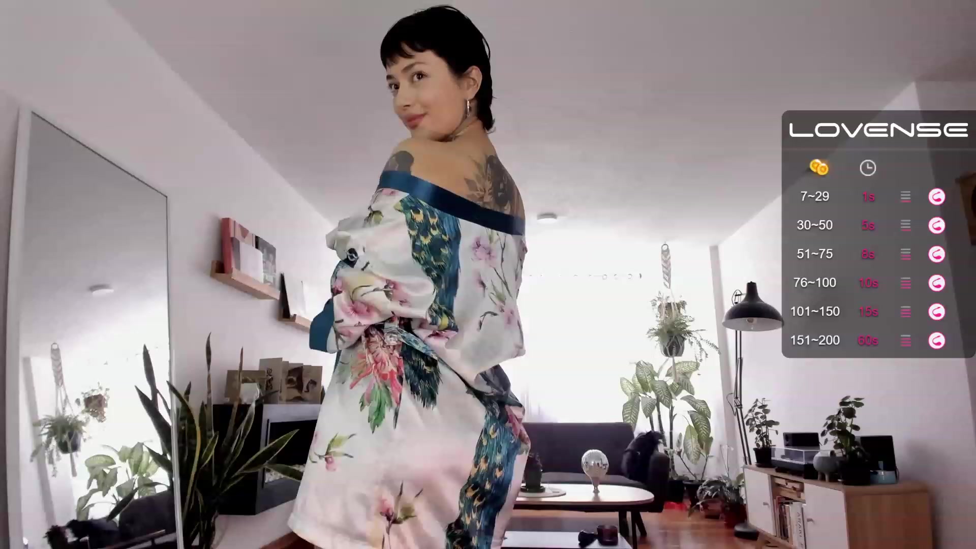 Gallery image thumbnail from Ysabeau's myfreecams stream on, 06/03/2023, 18:04 image 3 of 20