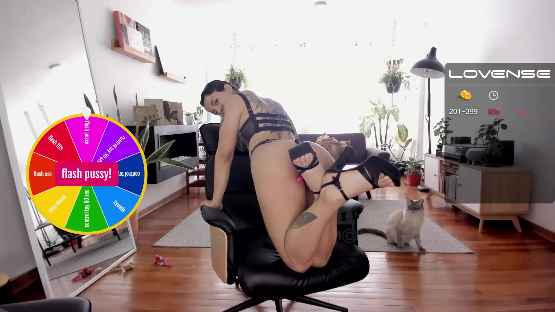 Gallery image thumbnail from Ysabeau's myfreecams stream on, 06/13/2023, 16:18 image 13 of 20