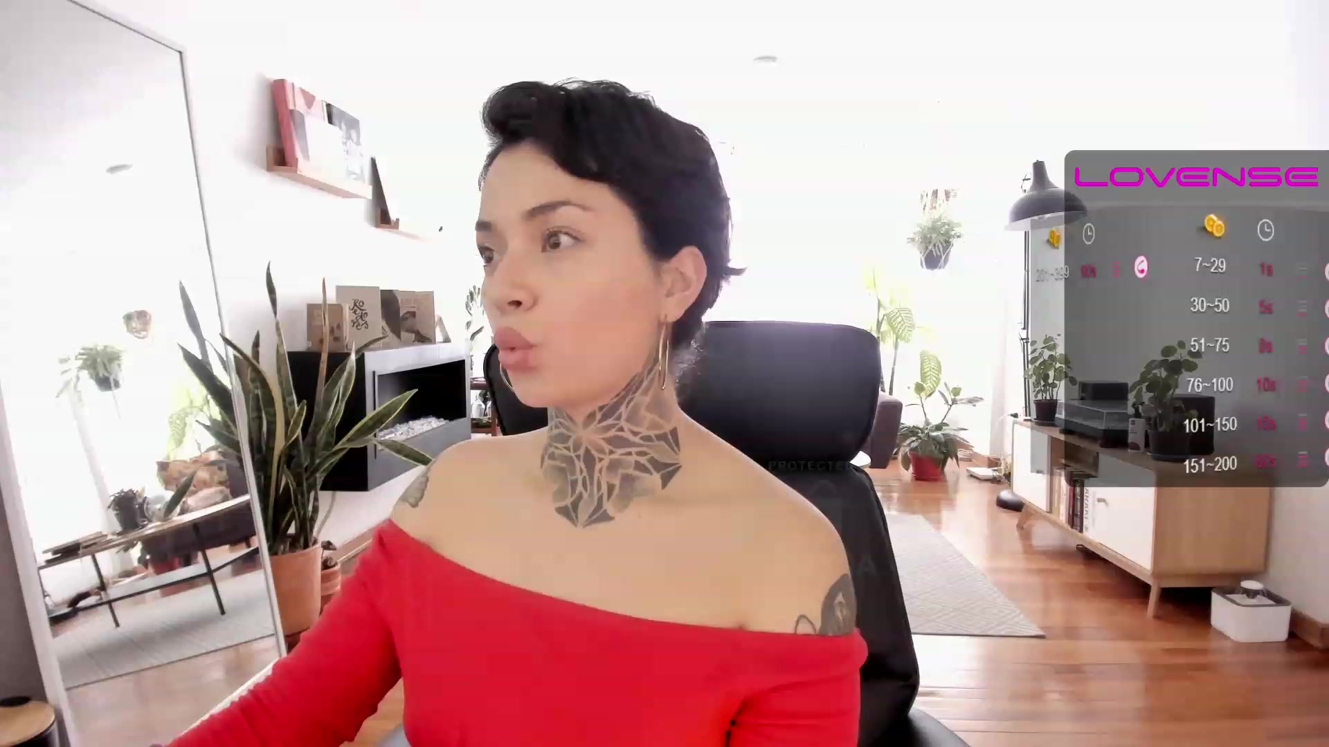 Gallery image thumbnail from Ysabeau's myfreecams stream on, 07/11/2023, 17:24 image 17 of 20