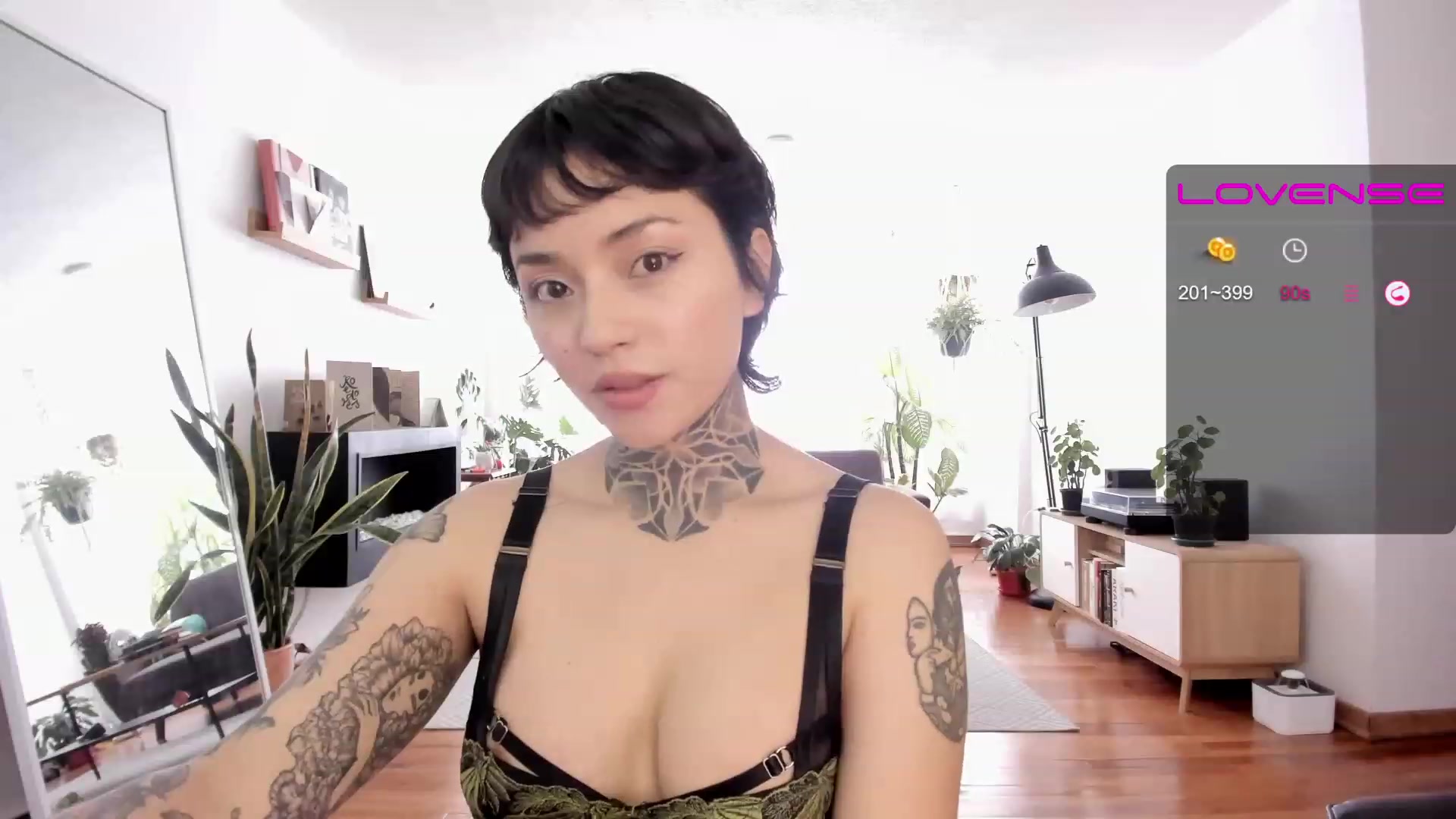 Gallery image thumbnail from Ysabeau's myfreecams stream on, 07/17/2023, 17:38 image 5 of 20