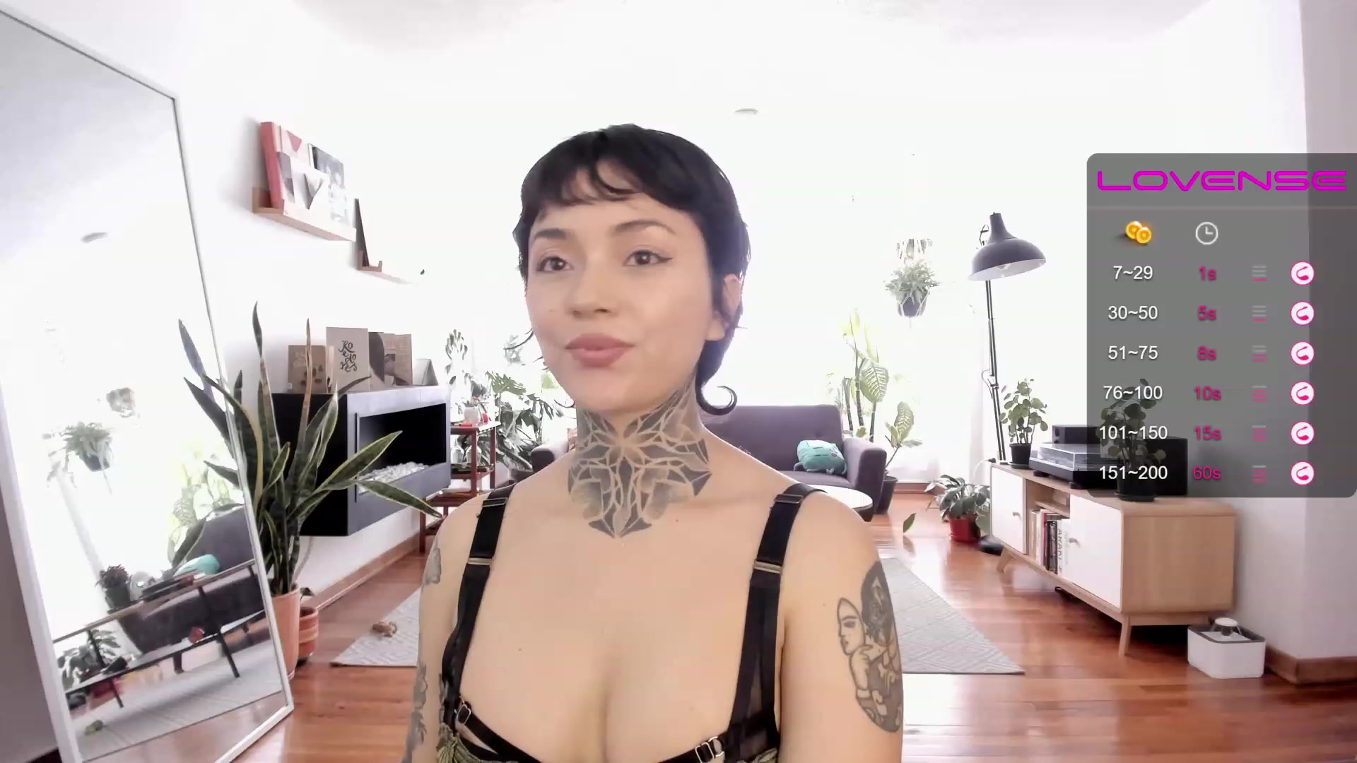 Gallery image thumbnail from Ysabeau's myfreecams stream on, 07/17/2023, 17:38 image 6 of 20