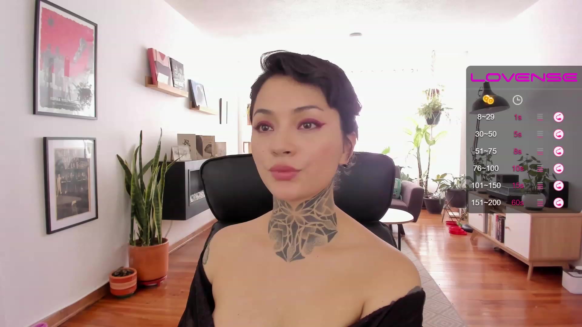 Gallery image thumbnail from Ysabeau's myfreecams stream on, 08/12/2023, 17:02 image 11 of 20