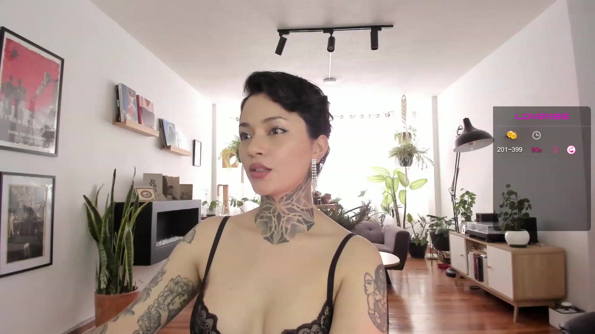 Gallery image thumbnail from Ysabeau's myfreecams stream on, 09/16/2023, 17:04 image 1 of 20