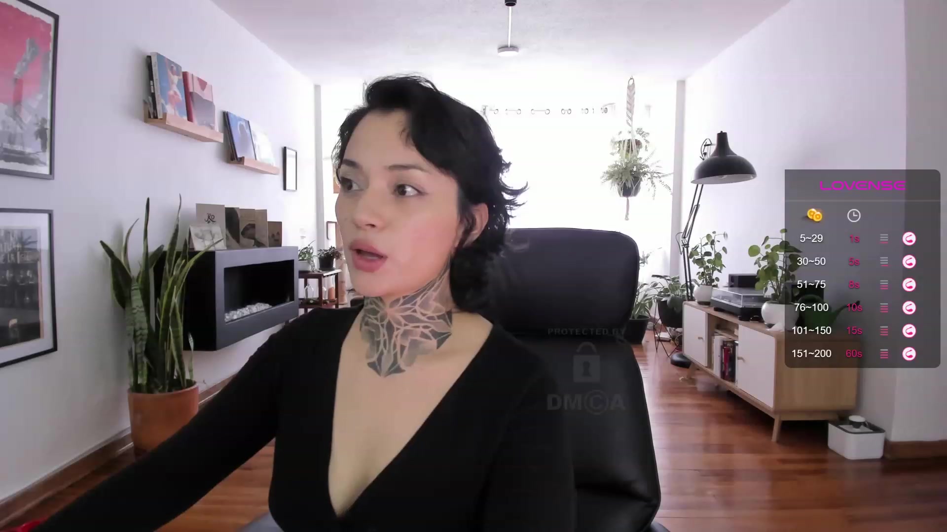 Gallery image thumbnail from Ysabeau's myfreecams stream on, 10/18/2023, 17:55 image 17 of 20