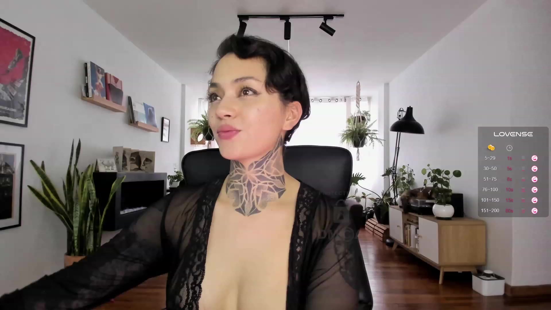 Gallery image thumbnail from Ysabeau's myfreecams stream on, 11/22/2023, 18:14 image 15 of 20