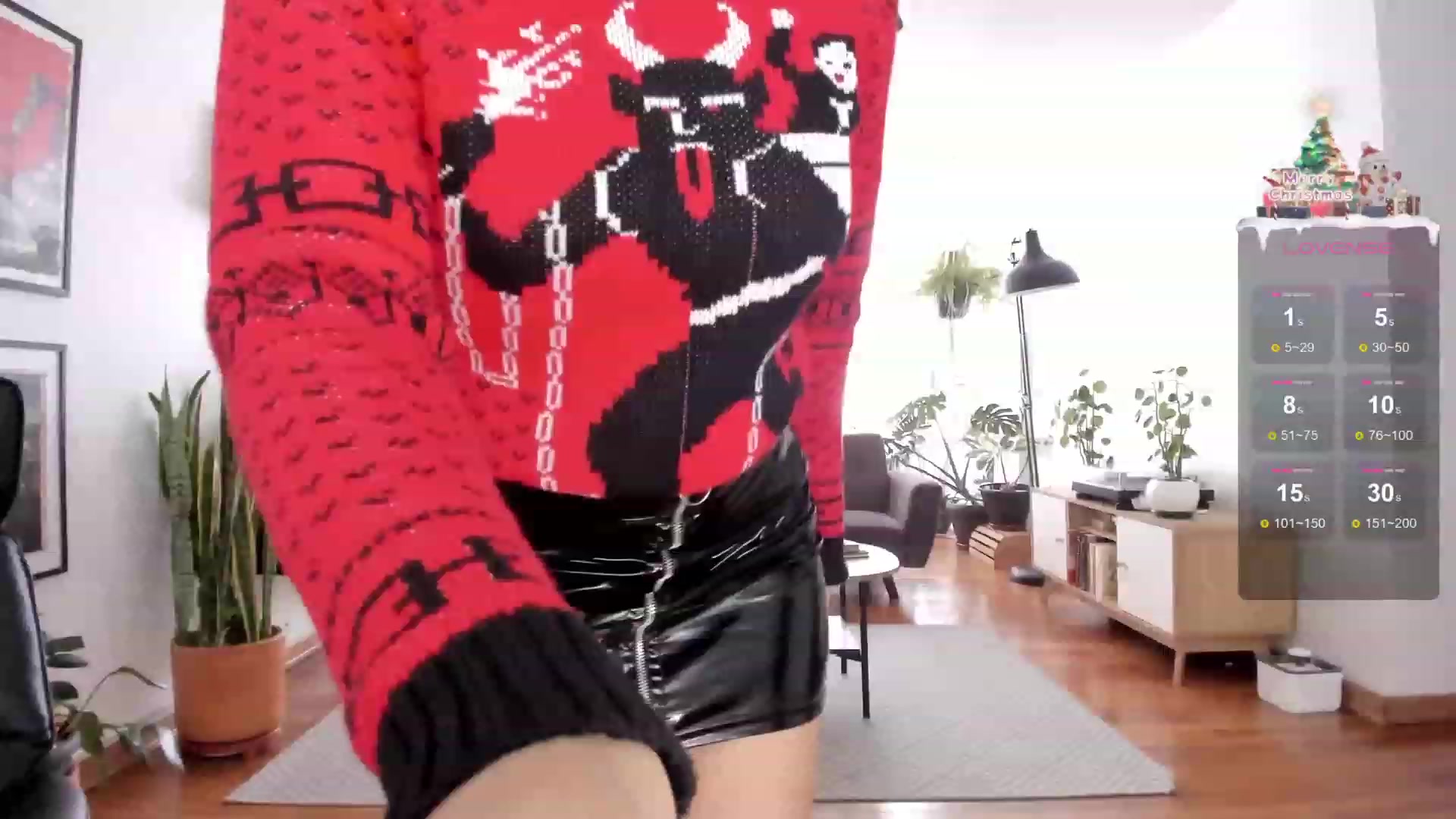 Gallery image thumbnail from Ysabeau's myfreecams stream on, 12/25/2023, 19:17 image 7 of 20