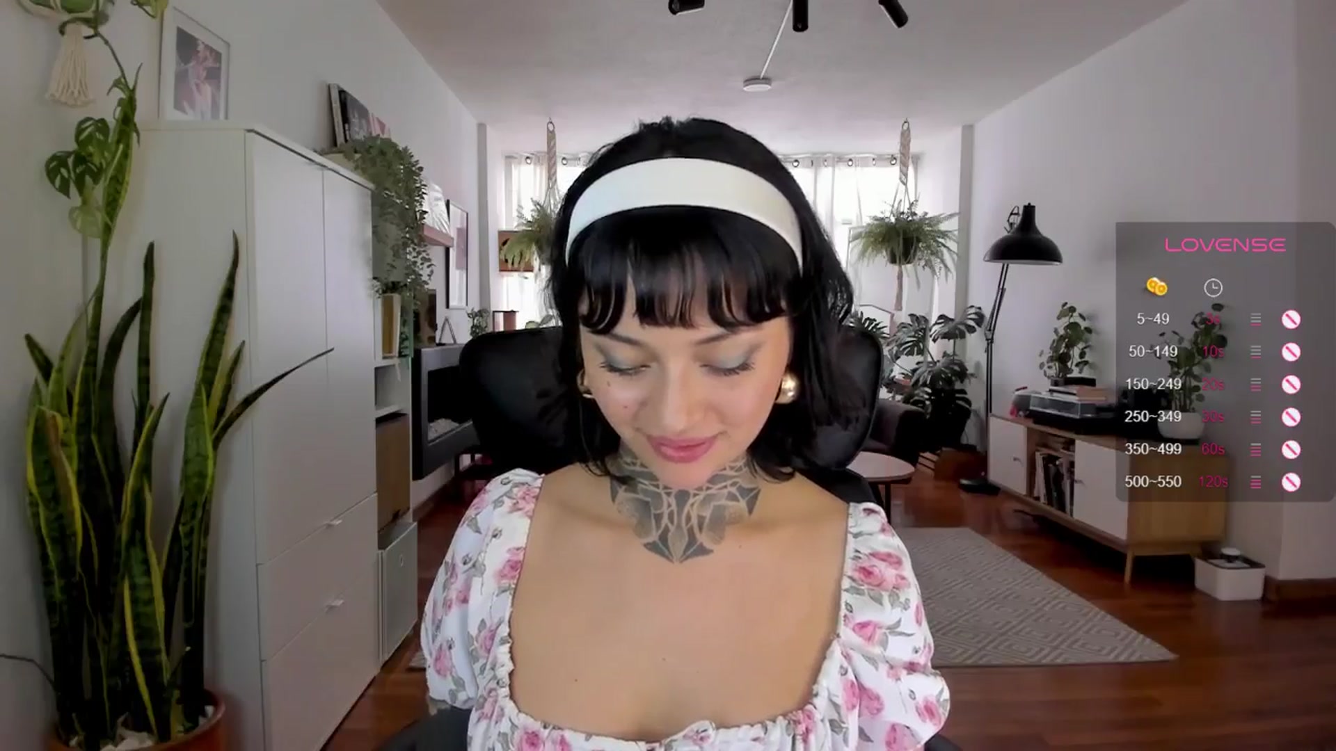 Gallery image thumbnail from Ysabeau's myfreecams stream on, 07/17/2024, 22:54 image 20 of 20