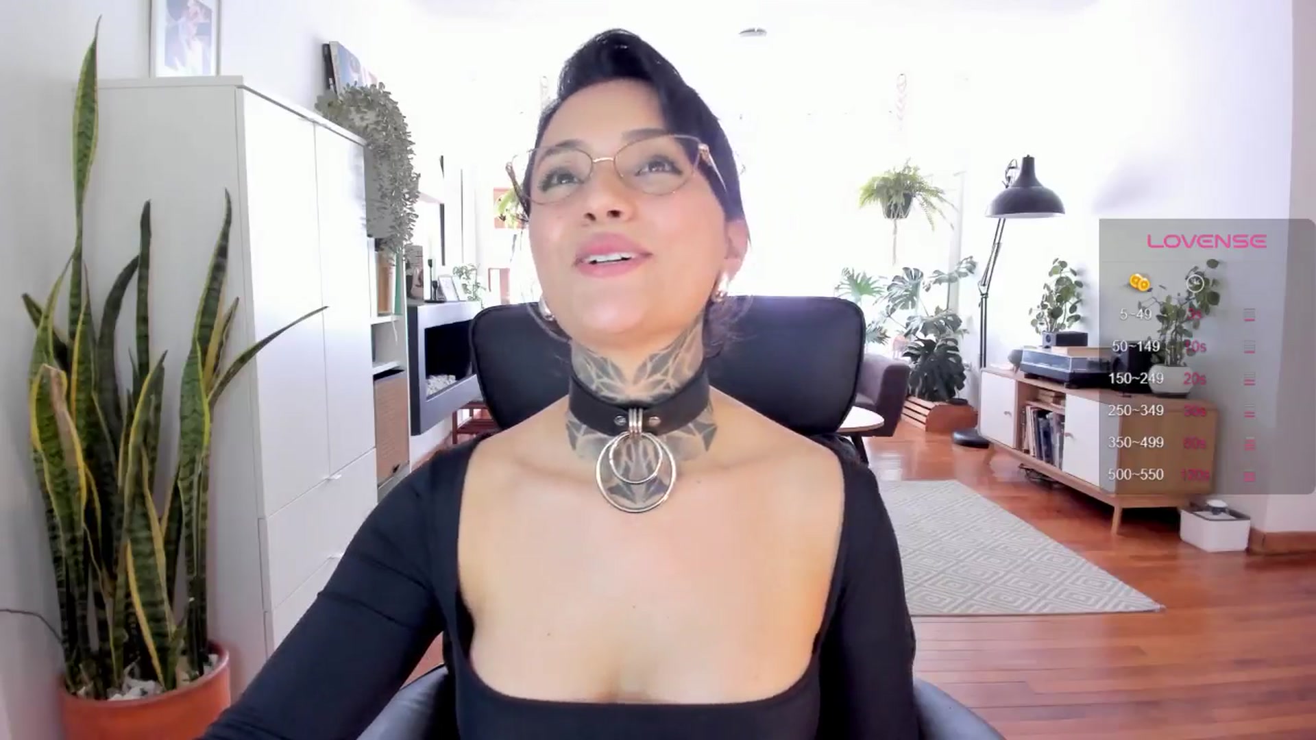 Gallery image thumbnail from Ysabeau's myfreecams stream on, 07/27/2024, 18:08 image 2 of 20