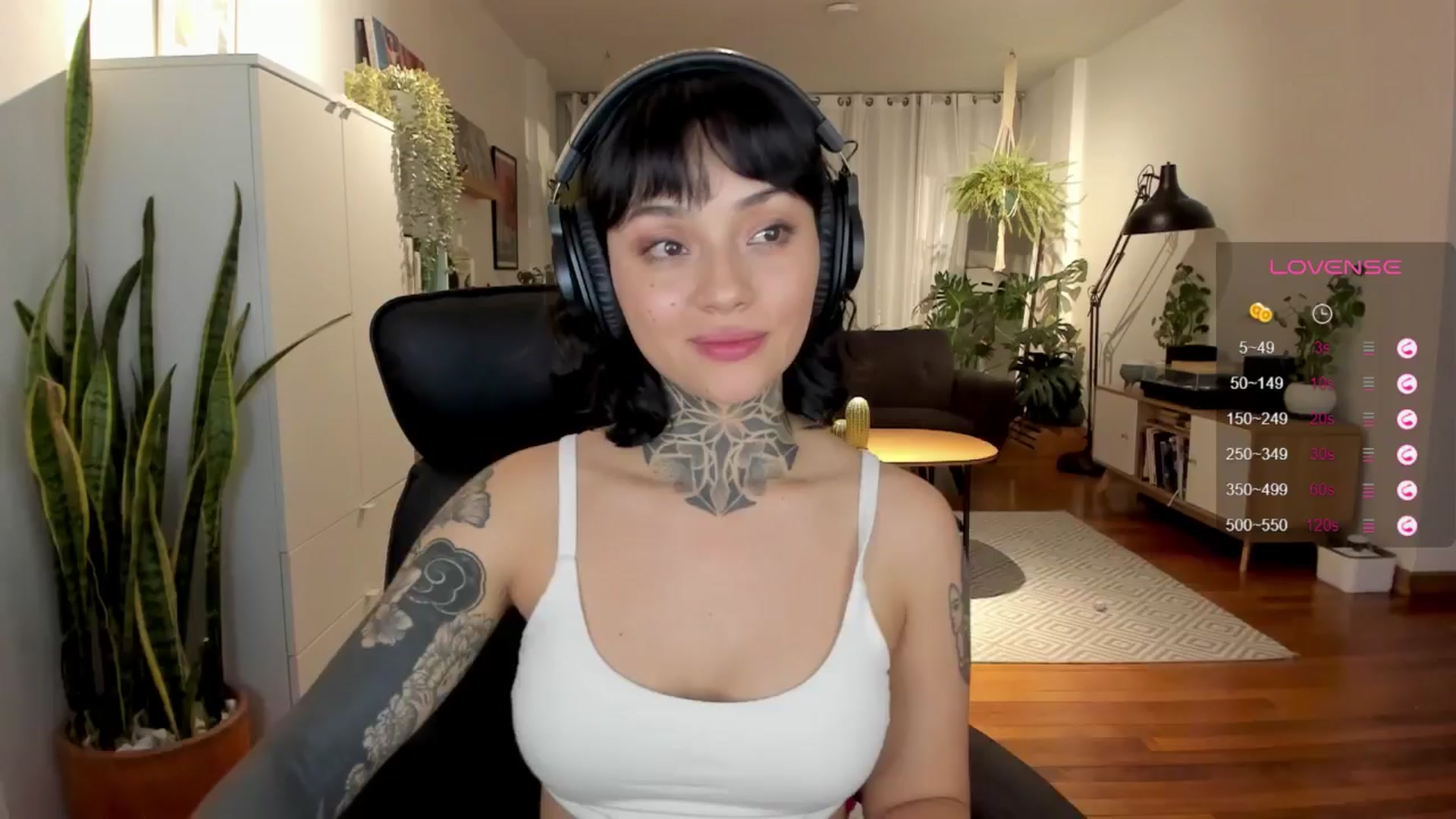 Gallery image thumbnail from Ysabeau's myfreecams stream on, 07/30/2024, 01:50 image 19 of 20