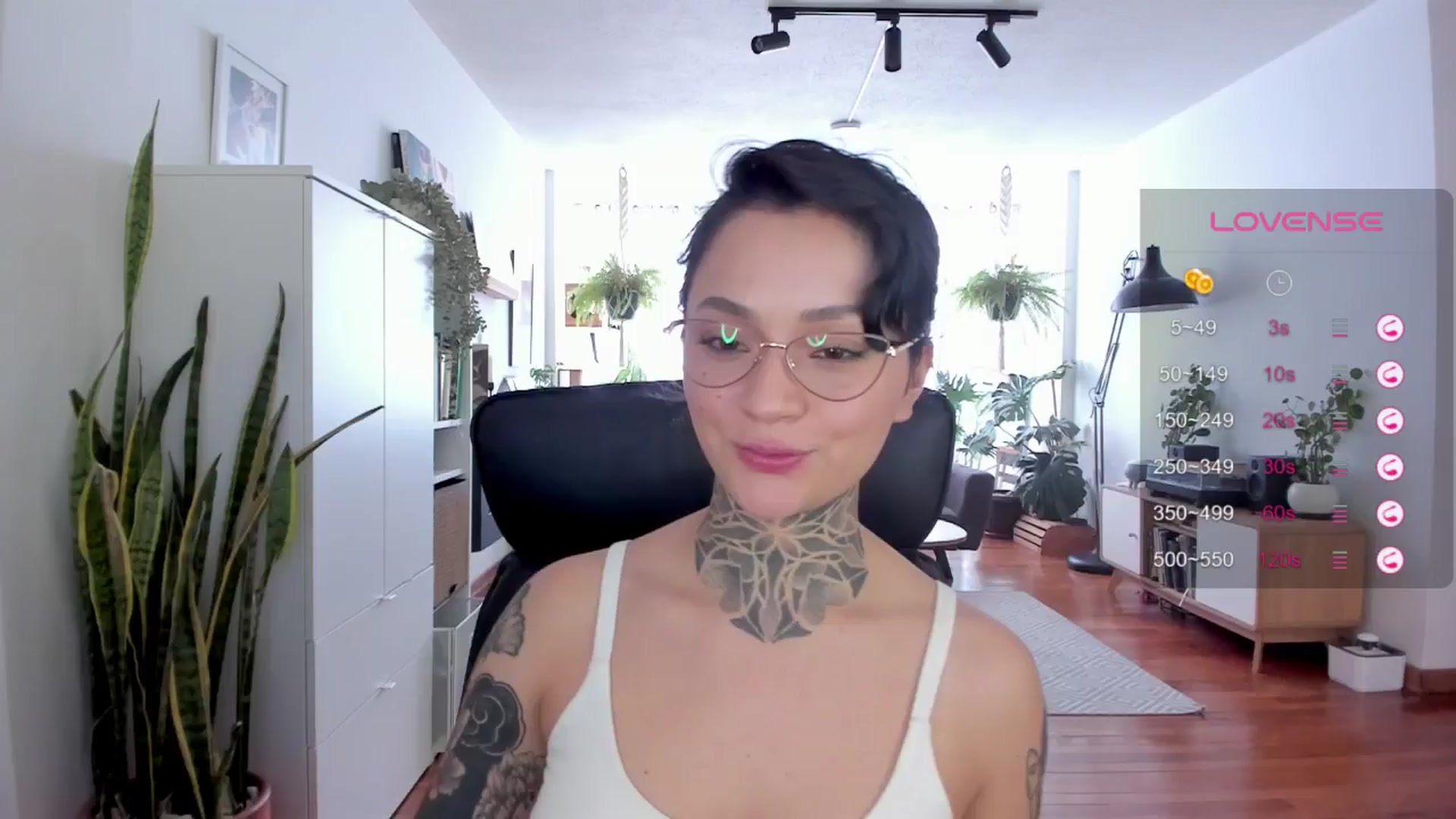 Gallery image thumbnail from Ysabeau's myfreecams stream on, 08/03/2024, 17:03 image 18 of 20