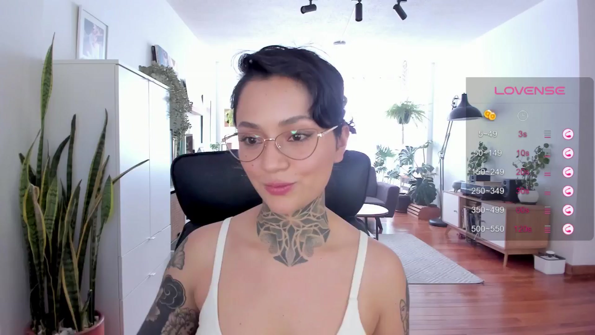 Gallery image thumbnail from Ysabeau's myfreecams stream on, 08/03/2024, 17:03 image 20 of 20