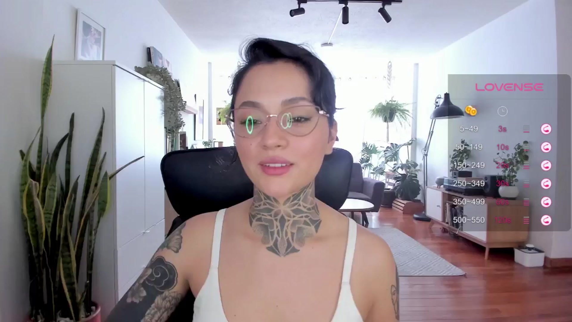 Gallery image thumbnail from Ysabeau's myfreecams stream on, 08/03/2024, 17:03 image 13 of 20