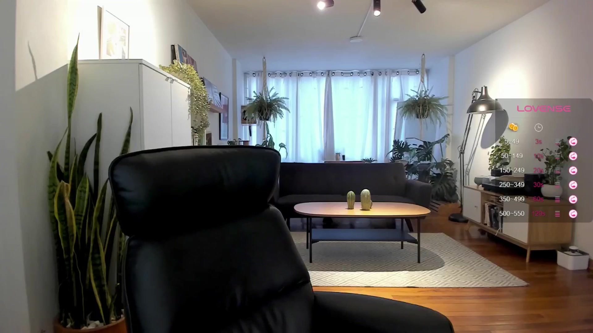 Gallery image thumbnail from Ysabeau's myfreecams stream on, 08/05/2024, 23:20 image 13 of 20