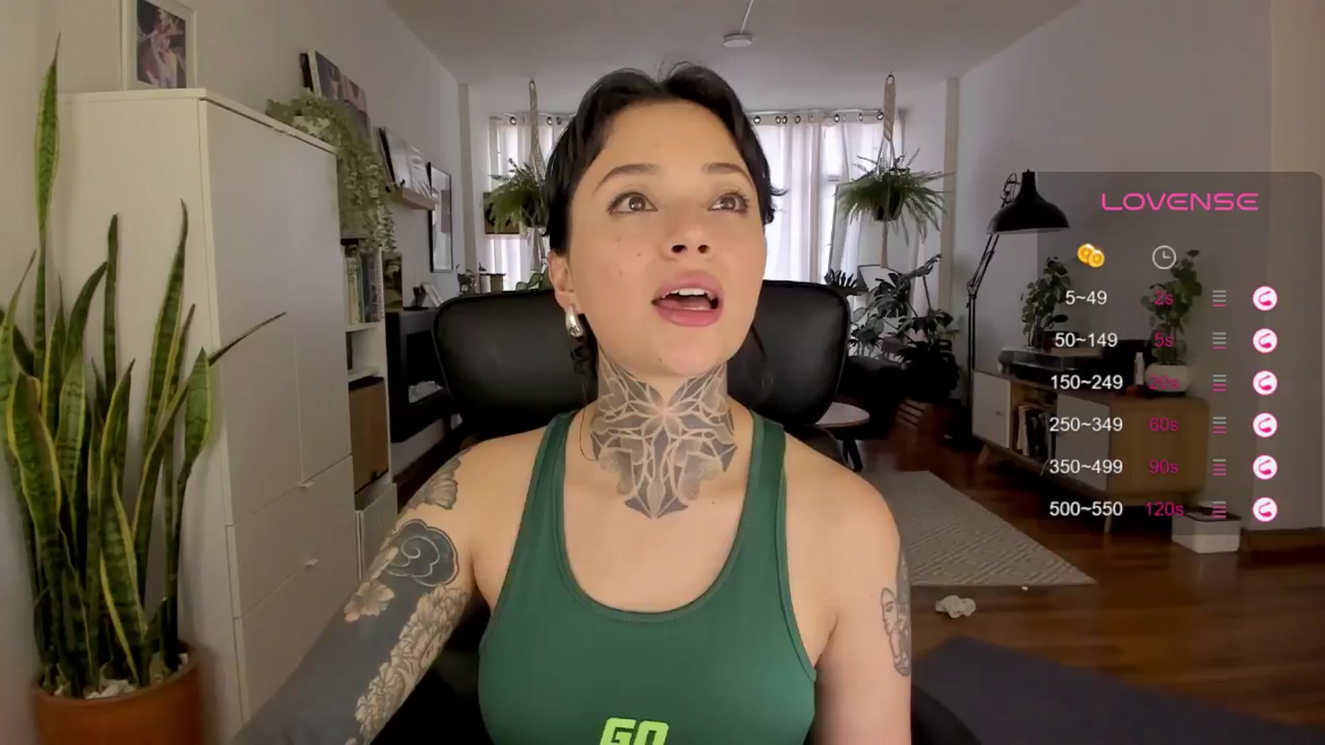 Gallery image thumbnail from Ysabeau's myfreecams stream on, 08/08/2024, 22:30 image 16 of 20