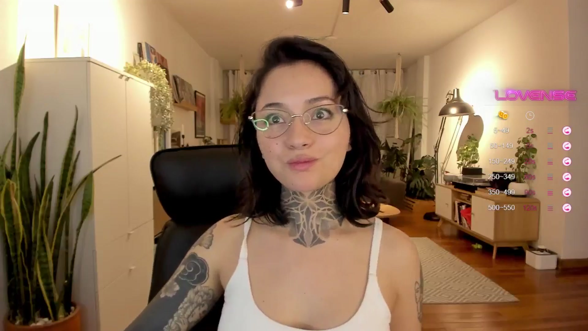 Gallery image thumbnail from Ysabeau's myfreecams stream on, 08/18/2024, 23:50 image 20 of 20