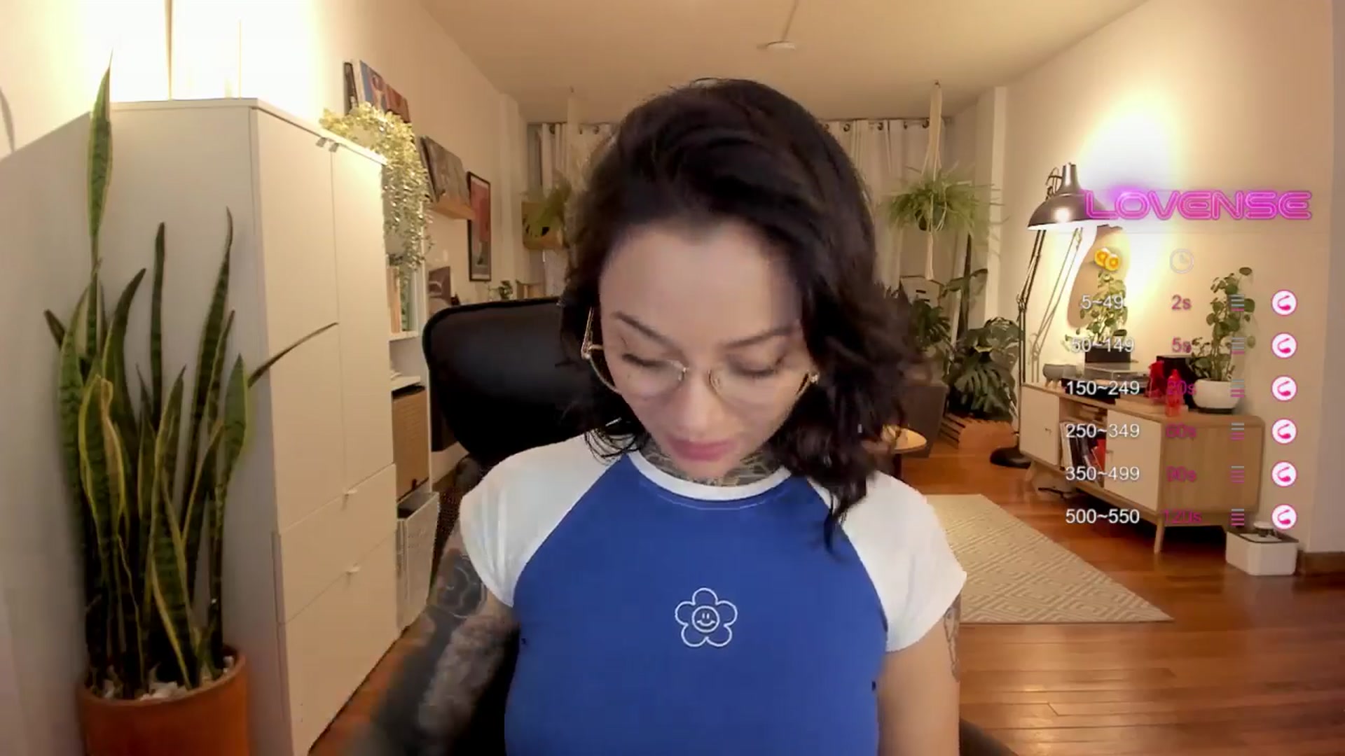 Gallery image thumbnail from Ysabeau's myfreecams stream on, 08/23/2024, 02:13 image 2 of 20