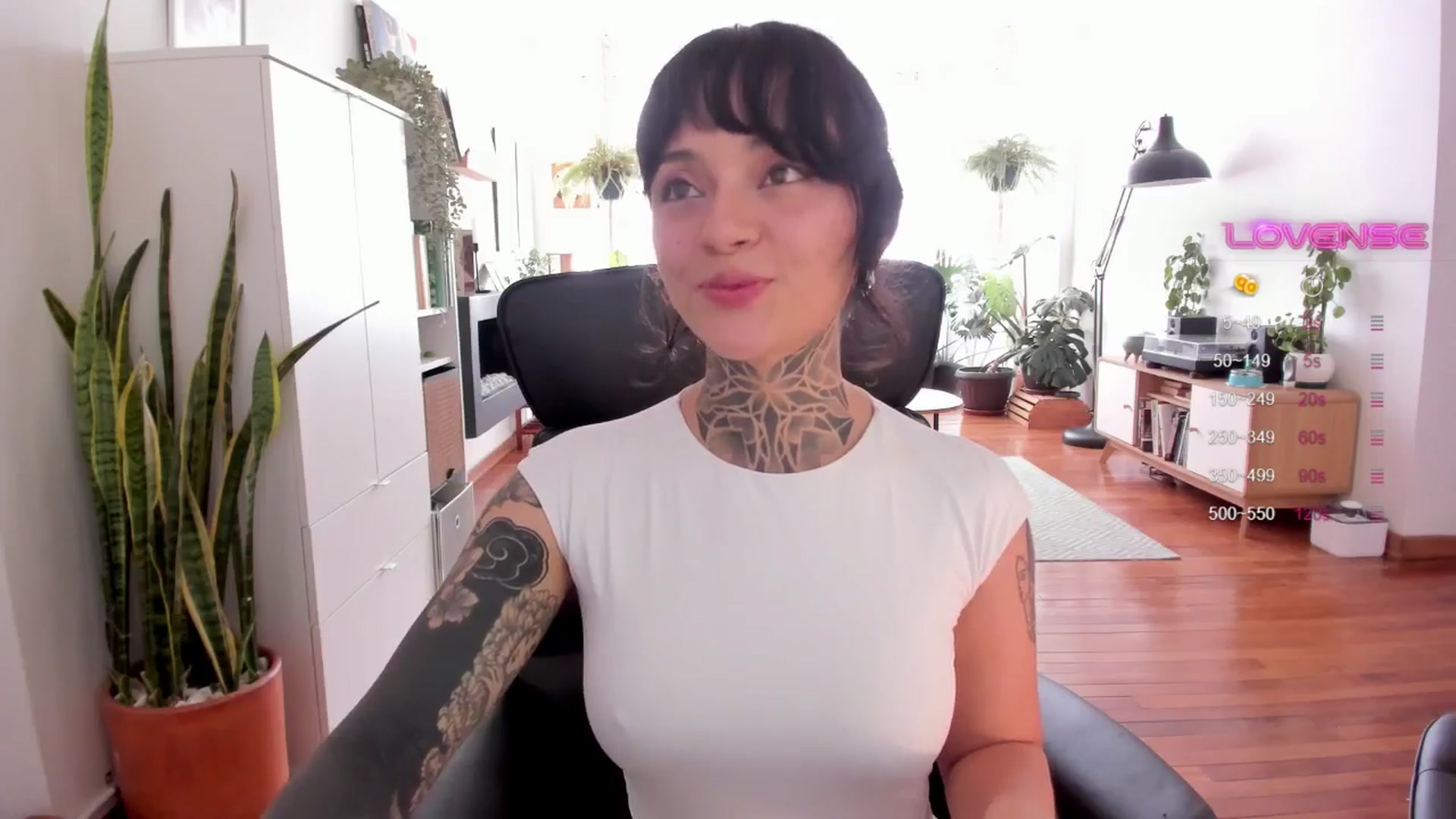 Gallery image thumbnail from Ysabeau's myfreecams stream on, 09/02/2024, 21:49 image 4 of 20