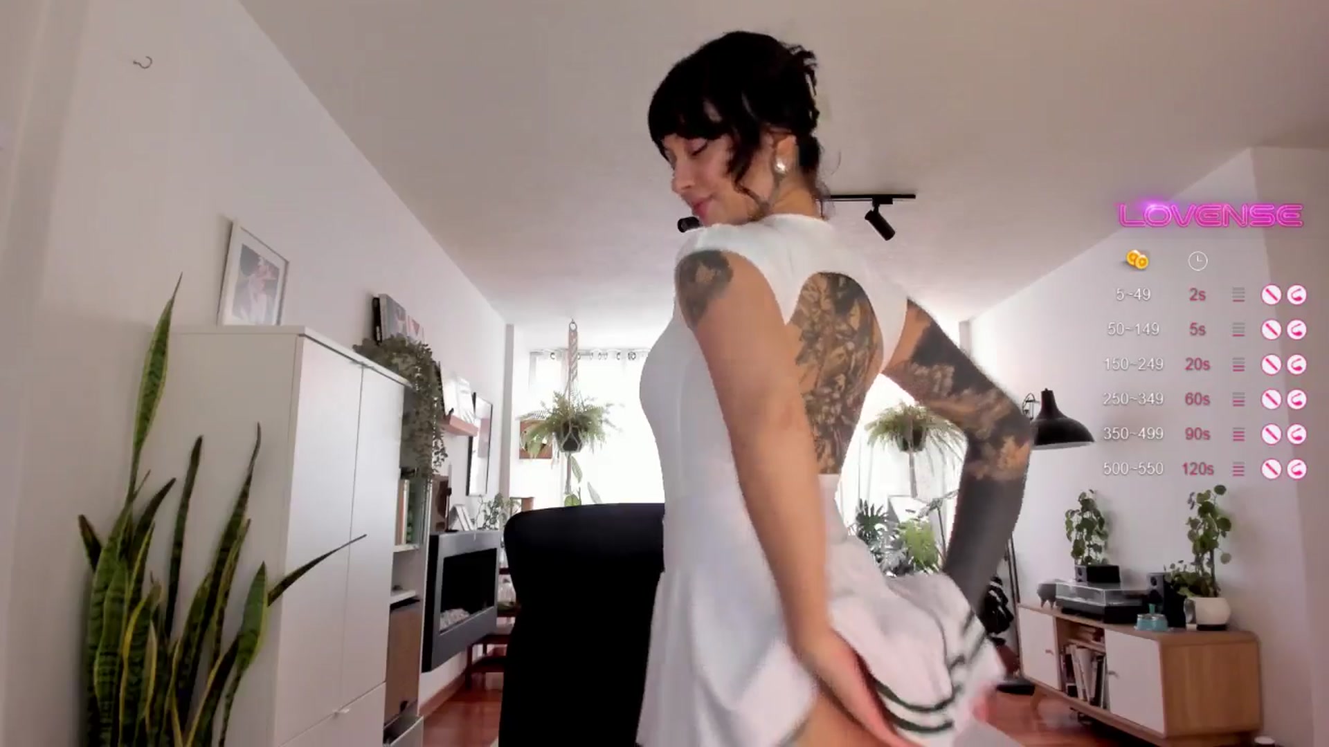 Gallery image thumbnail from Ysabeau's myfreecams stream on, 09/02/2024, 23:07 image 8 of 20