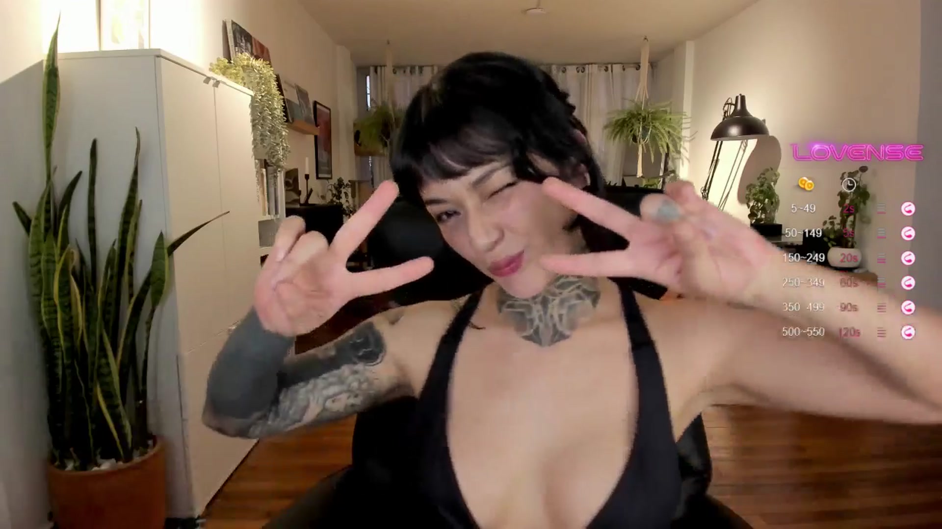 Gallery image thumbnail from Ysabeau's myfreecams stream on, 09/06/2024, 23:27 image 2 of 20