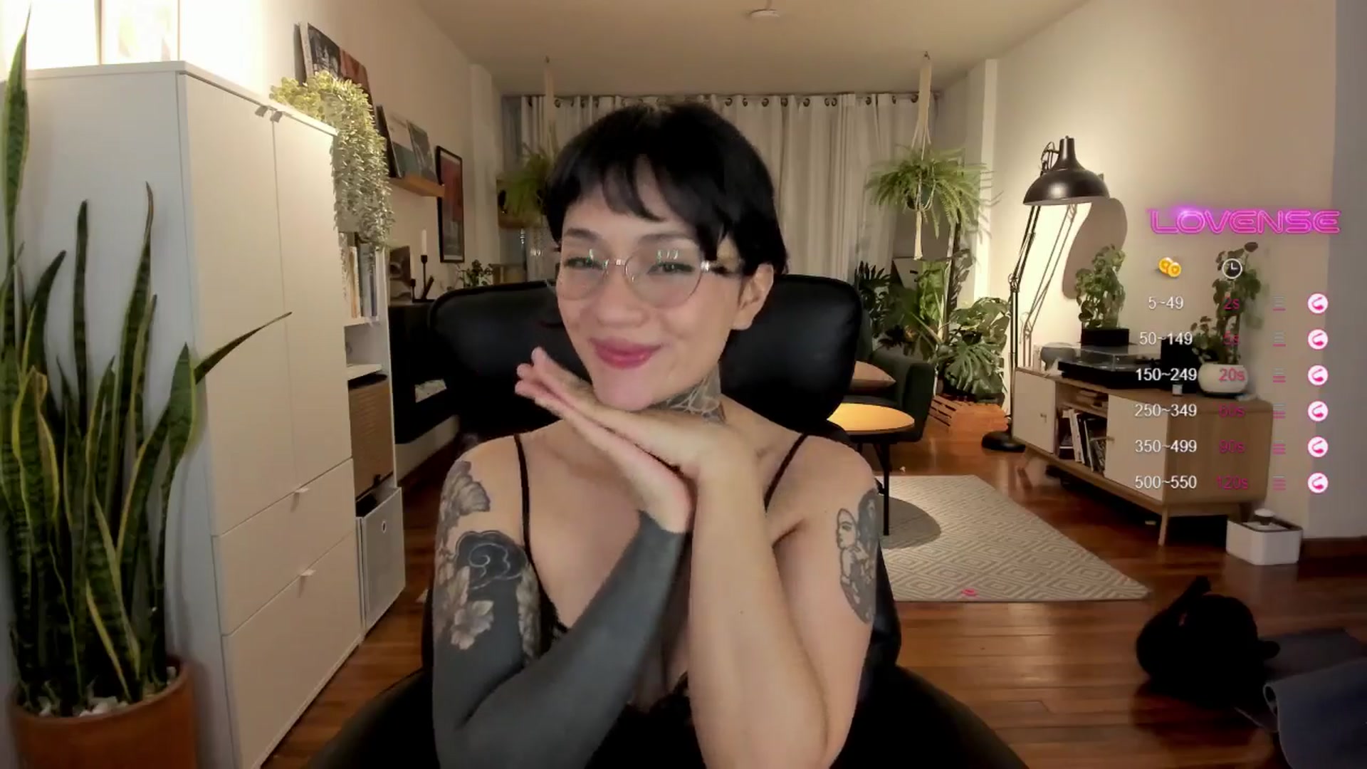 Gallery image thumbnail from Ysabeau's myfreecams stream on, 09/07/2024, 24:28 image 18 of 20