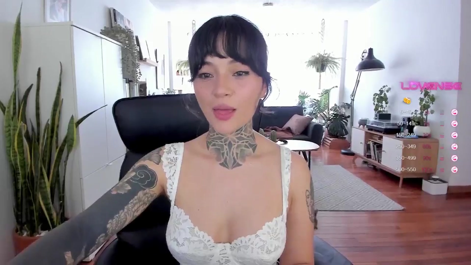 Gallery image thumbnail from Ysabeau's myfreecams stream on, 09/07/2024, 16:41 image 16 of 20