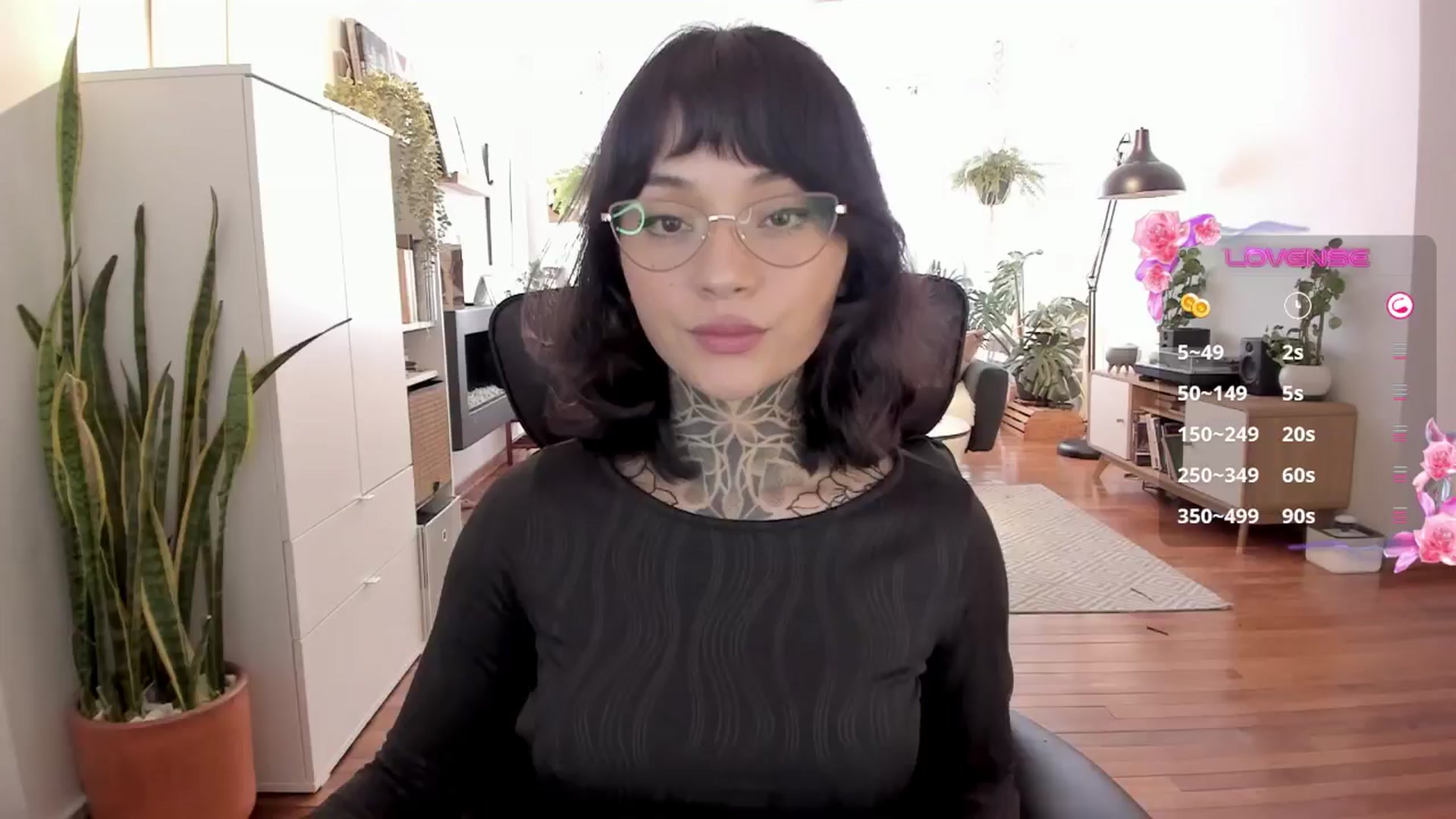 Gallery image thumbnail from Ysabeau's myfreecams stream on, 09/14/2024, 18:47 image 1 of 20