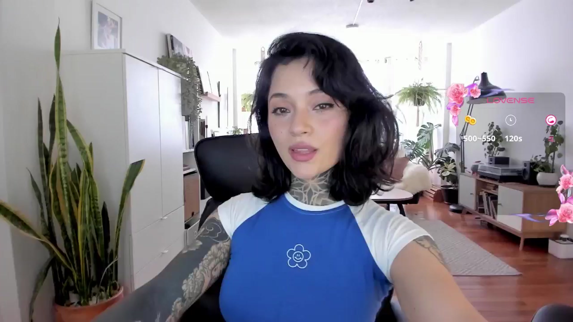 Gallery image thumbnail from Ysabeau's myfreecams stream on, 09/22/2024, 16:58 image 7 of 20