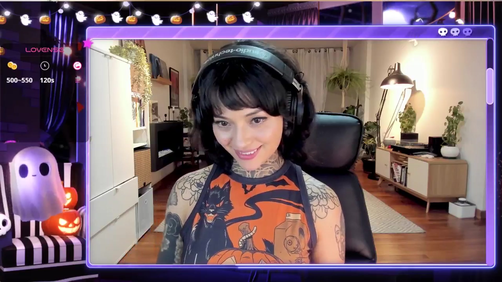 Gallery image thumbnail from Ysabeau's myfreecams stream on, 10/02/2024, 01:22 image 15 of 20