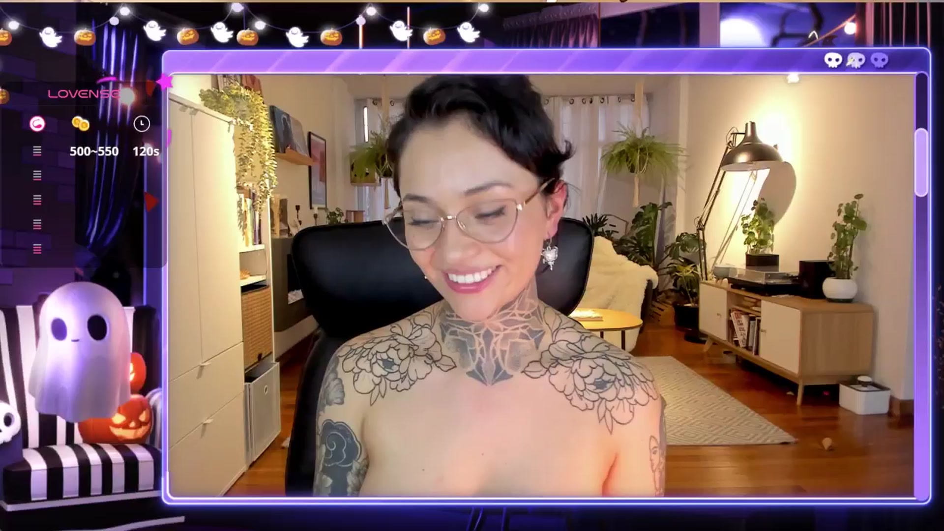 Gallery image thumbnail from Ysabeau's myfreecams stream on, 10/03/2024, 23:41 image 3 of 20