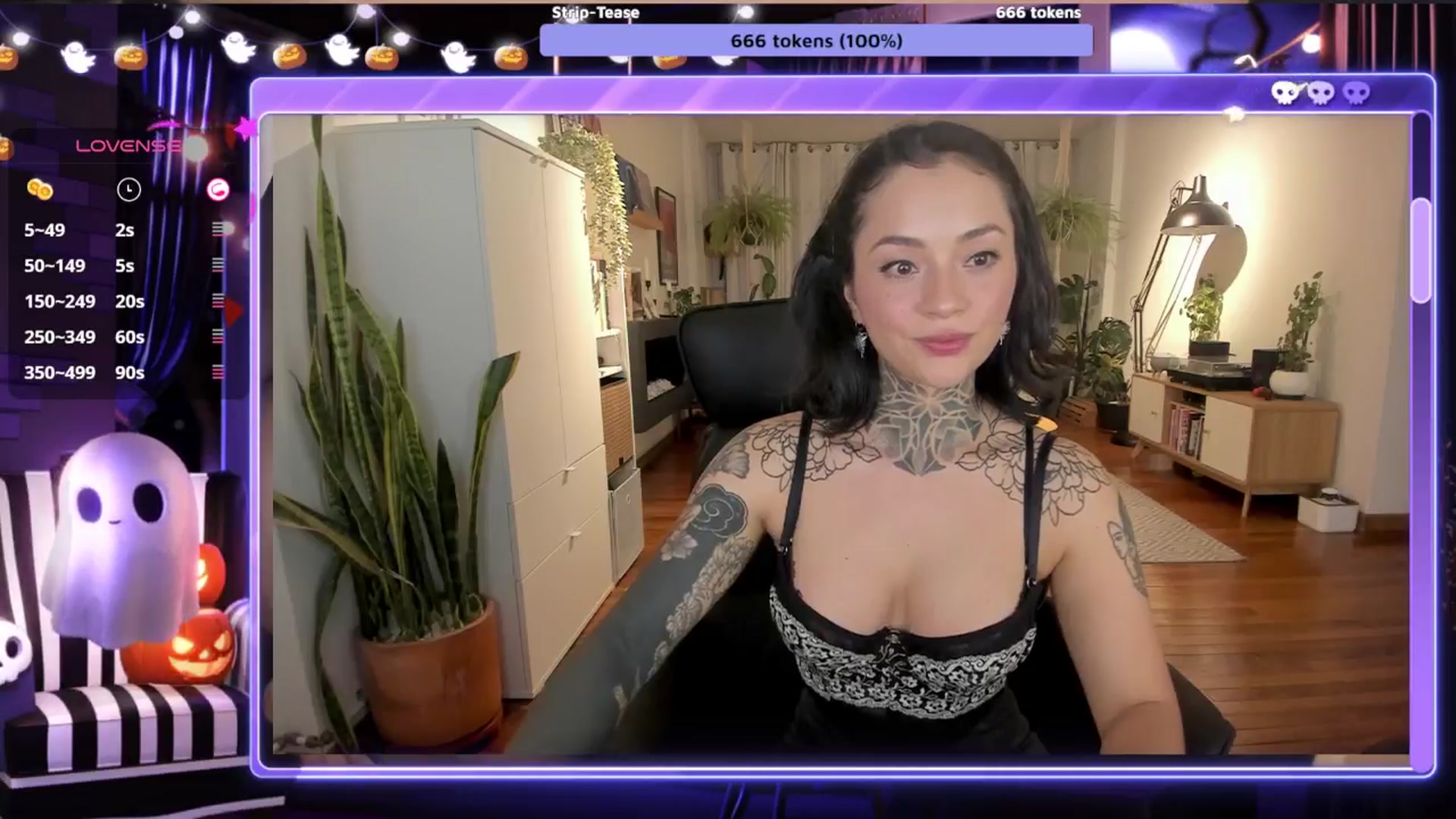 Gallery image thumbnail from Ysabeau's myfreecams stream on, 10/14/2024, 23:59 image 12 of 20