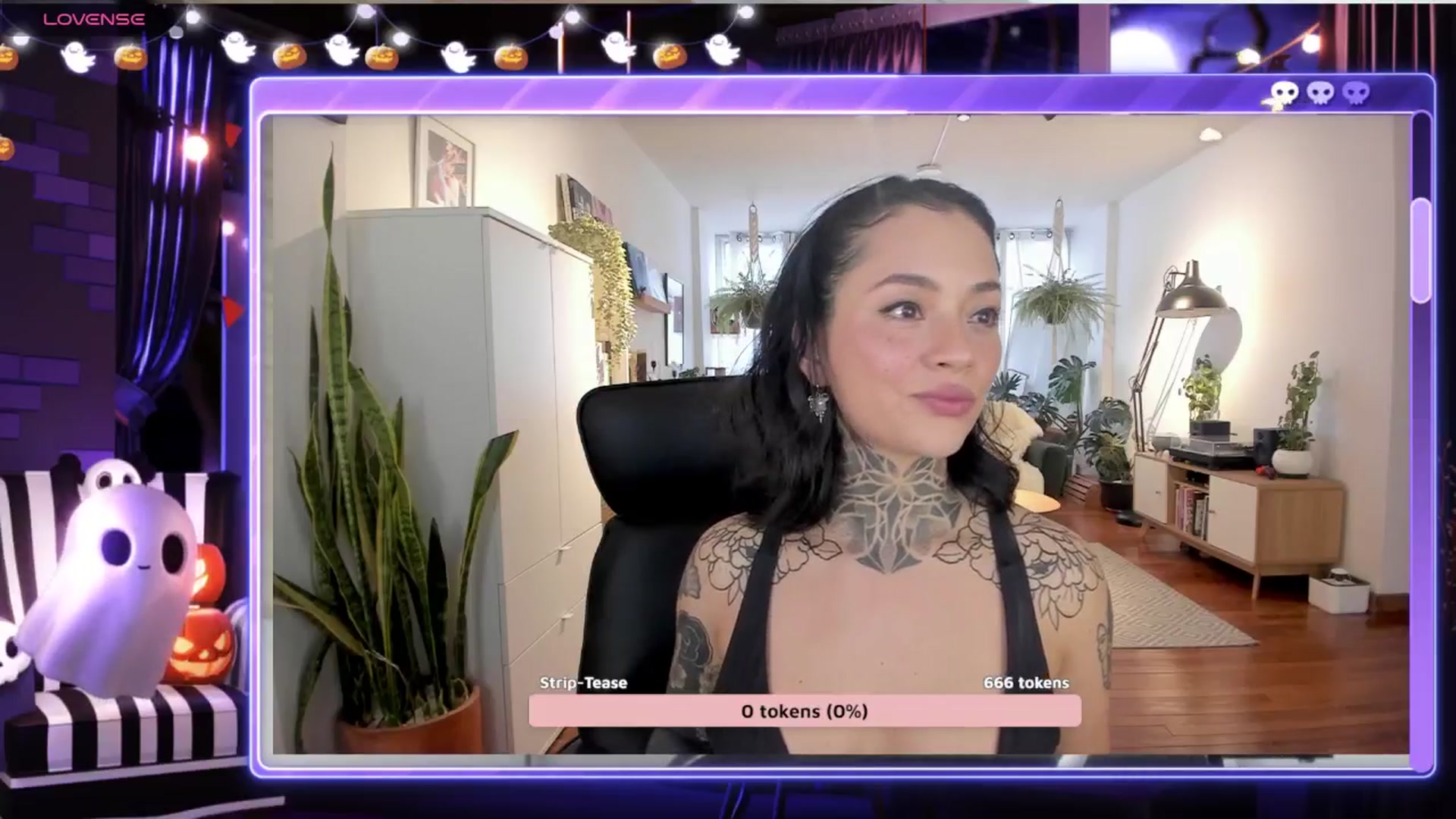 Gallery image thumbnail from Ysabeau's myfreecams stream on, 10/14/2024, 23:59 image 3 of 20