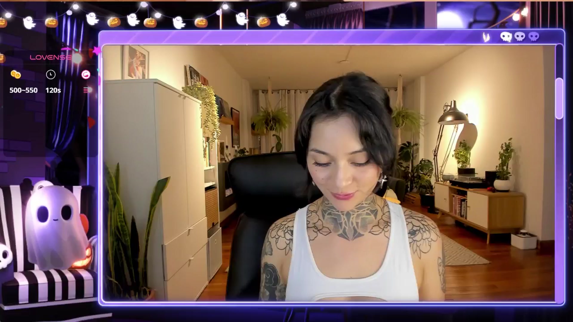 Gallery image thumbnail from Ysabeau's myfreecams stream on, 10/15/2024, 23:33 image 16 of 20