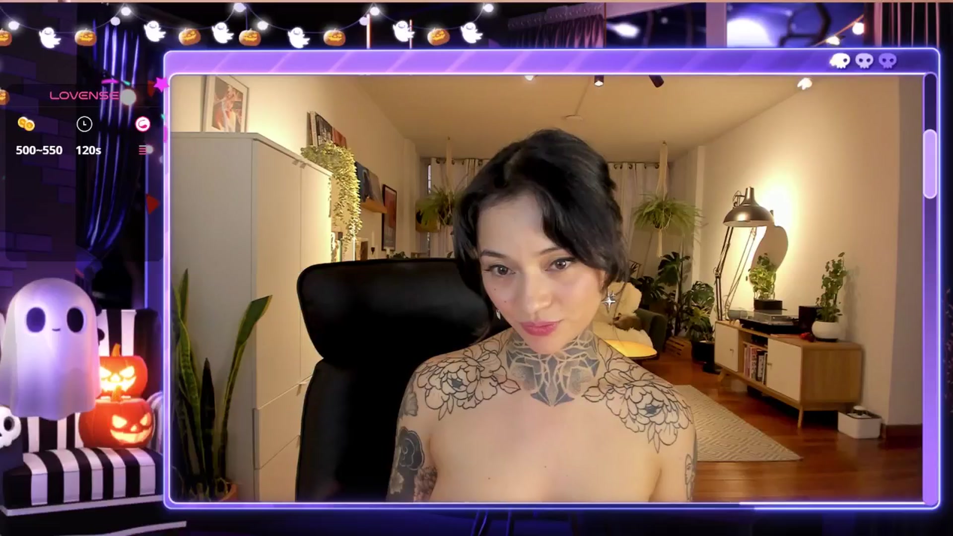 Gallery image thumbnail from Ysabeau's myfreecams stream on, 10/15/2024, 23:33 image 12 of 20