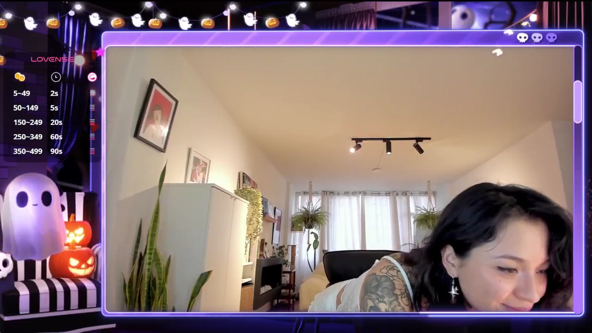 Gallery image thumbnail from Ysabeau's myfreecams stream on, 10/17/2024, 24:06 image 2 of 20