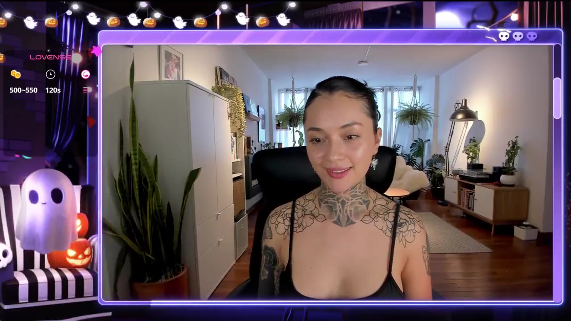 Gallery image thumbnail from Ysabeau's myfreecams stream on, 10/18/2024, 01:40 image 5 of 20
