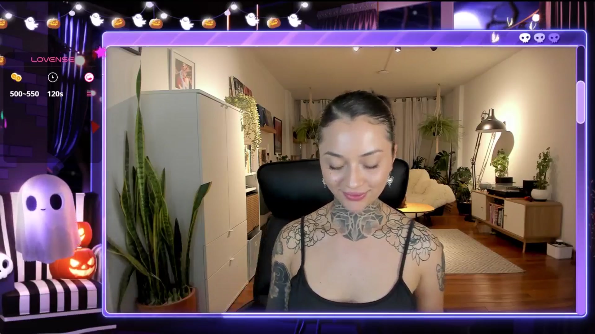 Gallery image thumbnail from Ysabeau's myfreecams stream on, 10/18/2024, 01:40 image 12 of 20