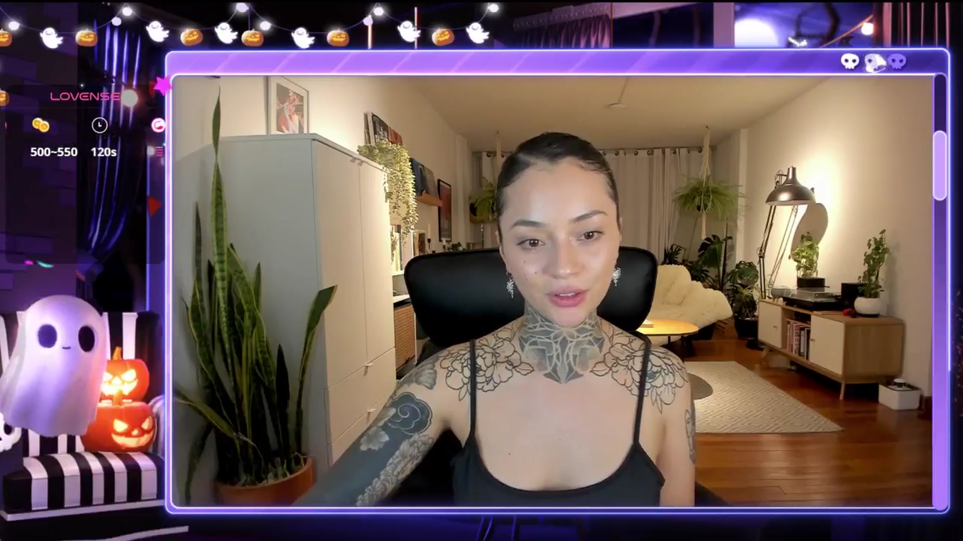 Gallery image thumbnail from Ysabeau's myfreecams stream on, 10/18/2024, 01:40 image 13 of 20