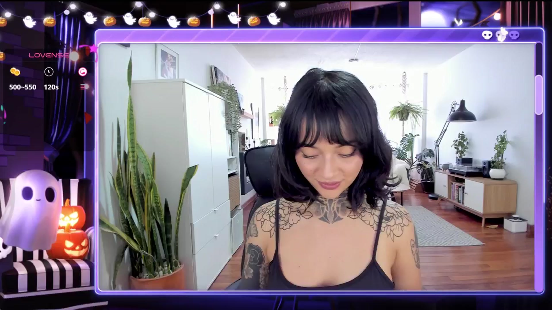 Gallery image thumbnail from Ysabeau's myfreecams stream on, 10/19/2024, 17:07 image 3 of 20