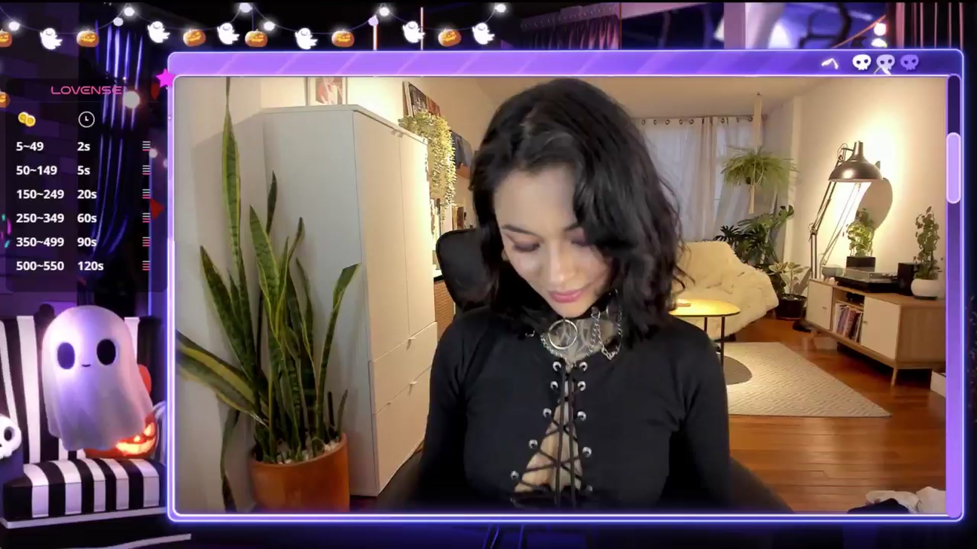 Gallery image thumbnail from Ysabeau's myfreecams stream on, 10/22/2024, 22:50 image 12 of 20