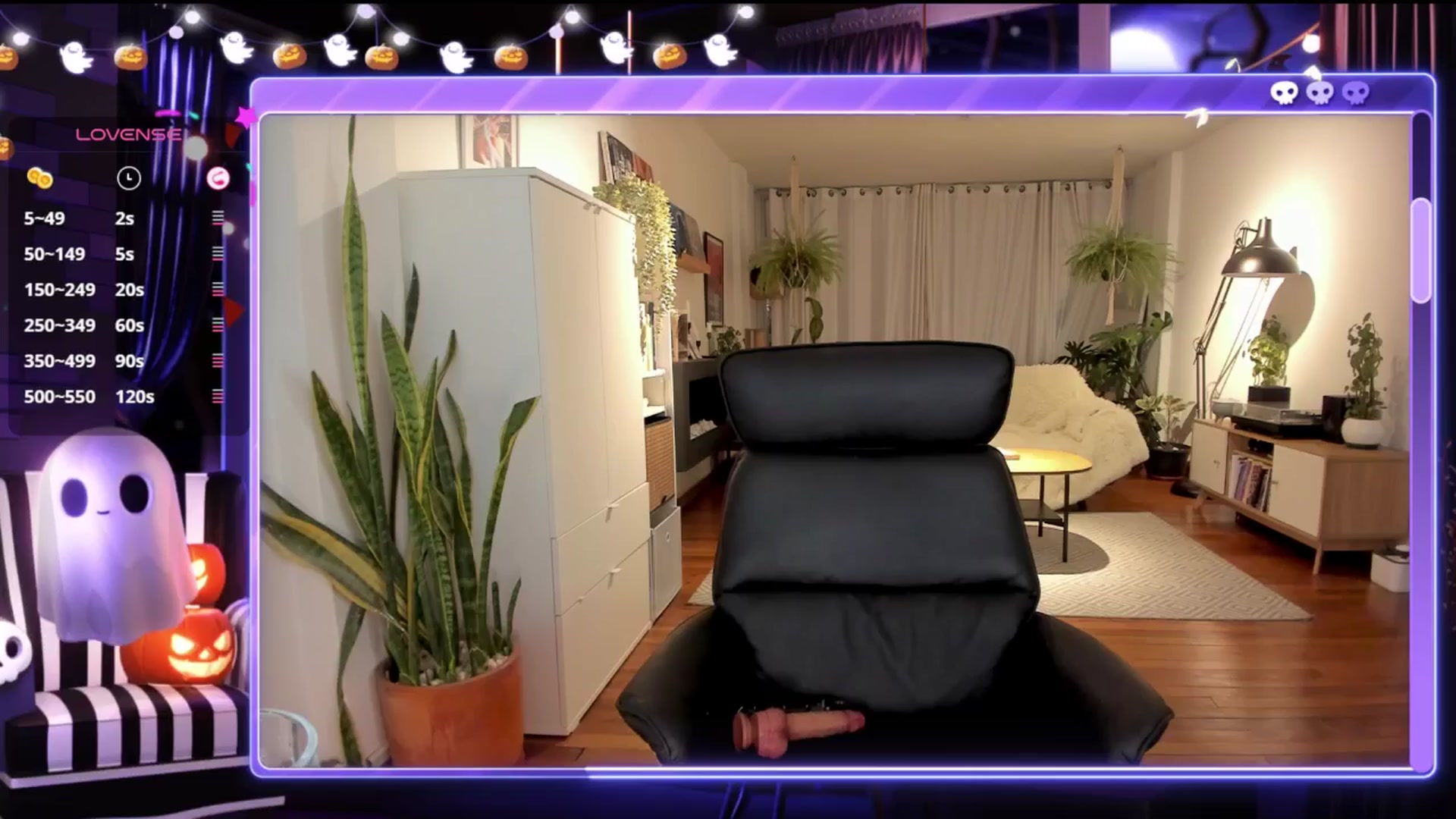 Gallery image thumbnail from Ysabeau's myfreecams stream on, 10/23/2024, 24:07 image 13 of 20
