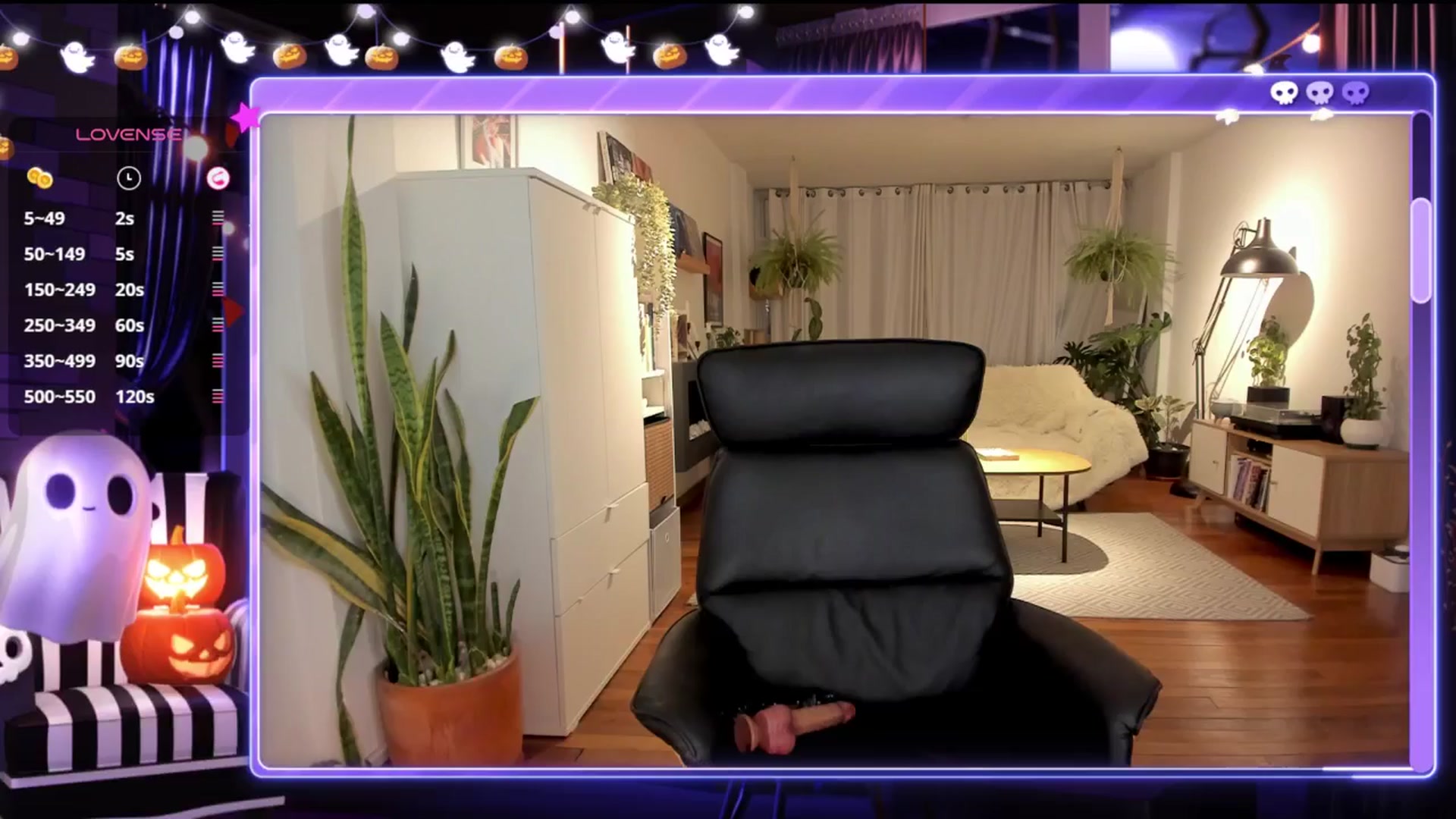 Gallery image thumbnail from Ysabeau's myfreecams stream on, 10/23/2024, 24:07 image 7 of 20