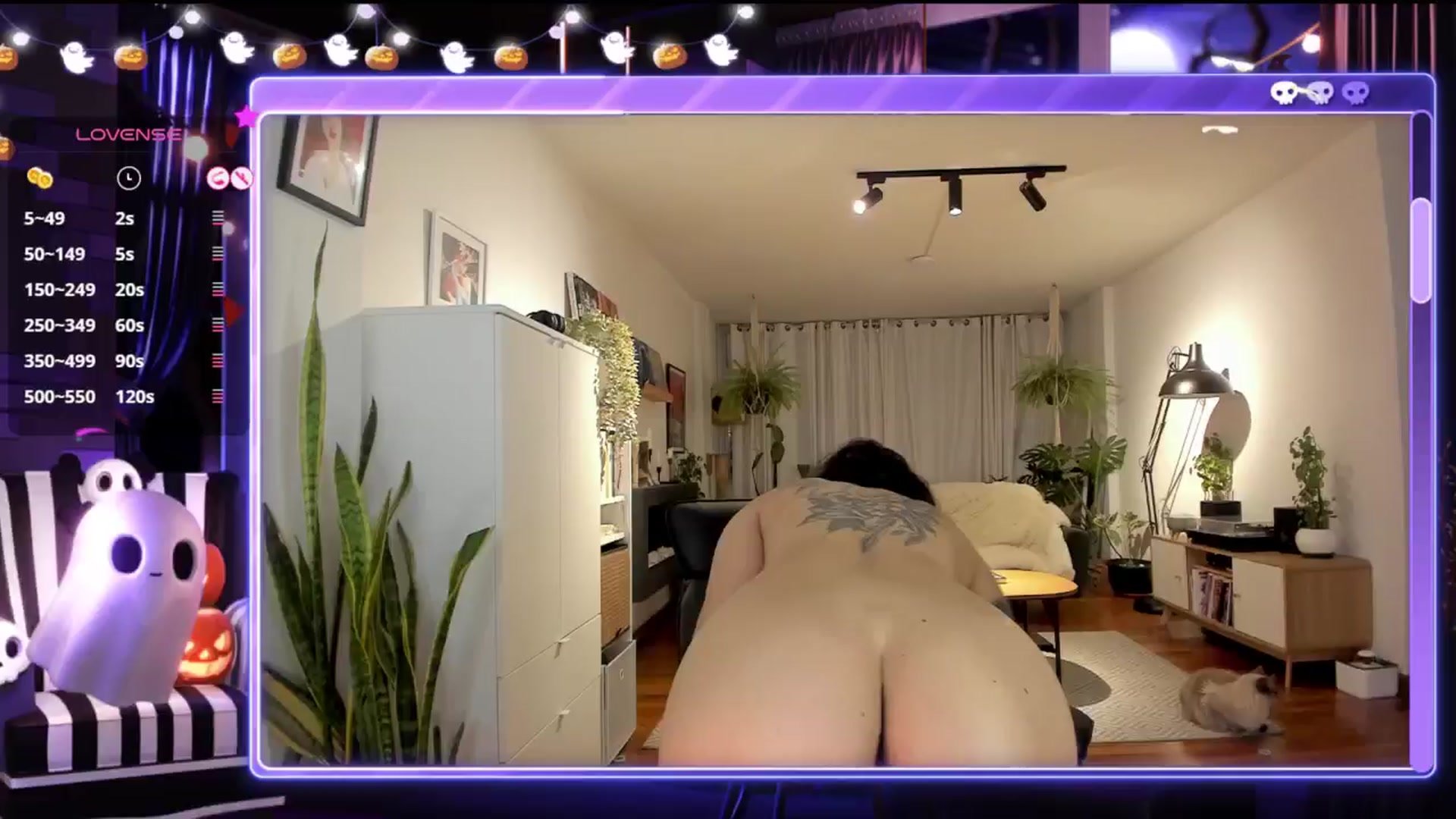 Gallery image thumbnail from Ysabeau's myfreecams stream on, 10/23/2024, 23:30 image 13 of 20