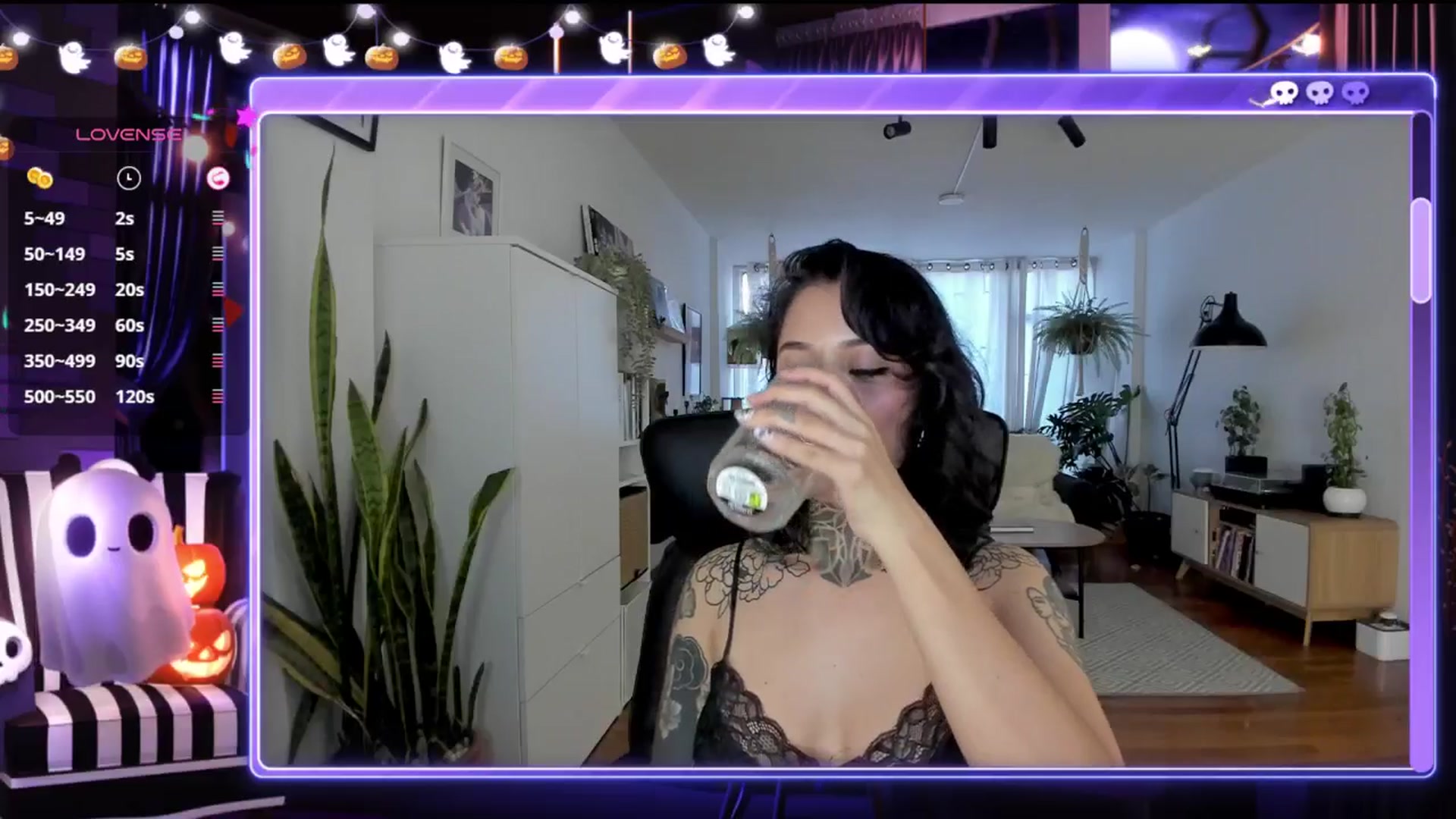 Gallery image thumbnail from Ysabeau's myfreecams stream on, 10/24/2024, 23:09 image 16 of 20
