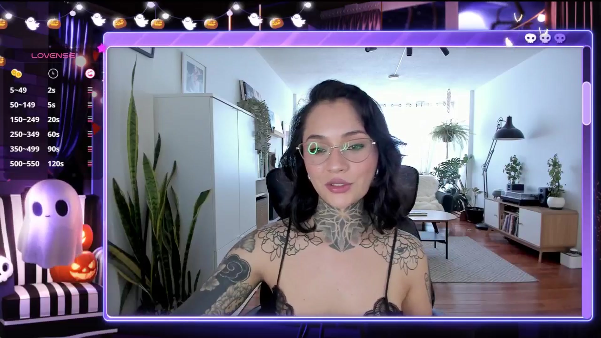 Gallery image thumbnail from Ysabeau's myfreecams stream on, 10/24/2024, 23:09 image 2 of 20