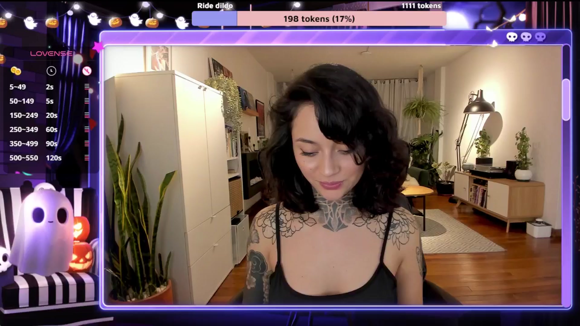 Gallery image thumbnail from Ysabeau's myfreecams stream on, 10/25/2024, 23:41 image 16 of 20