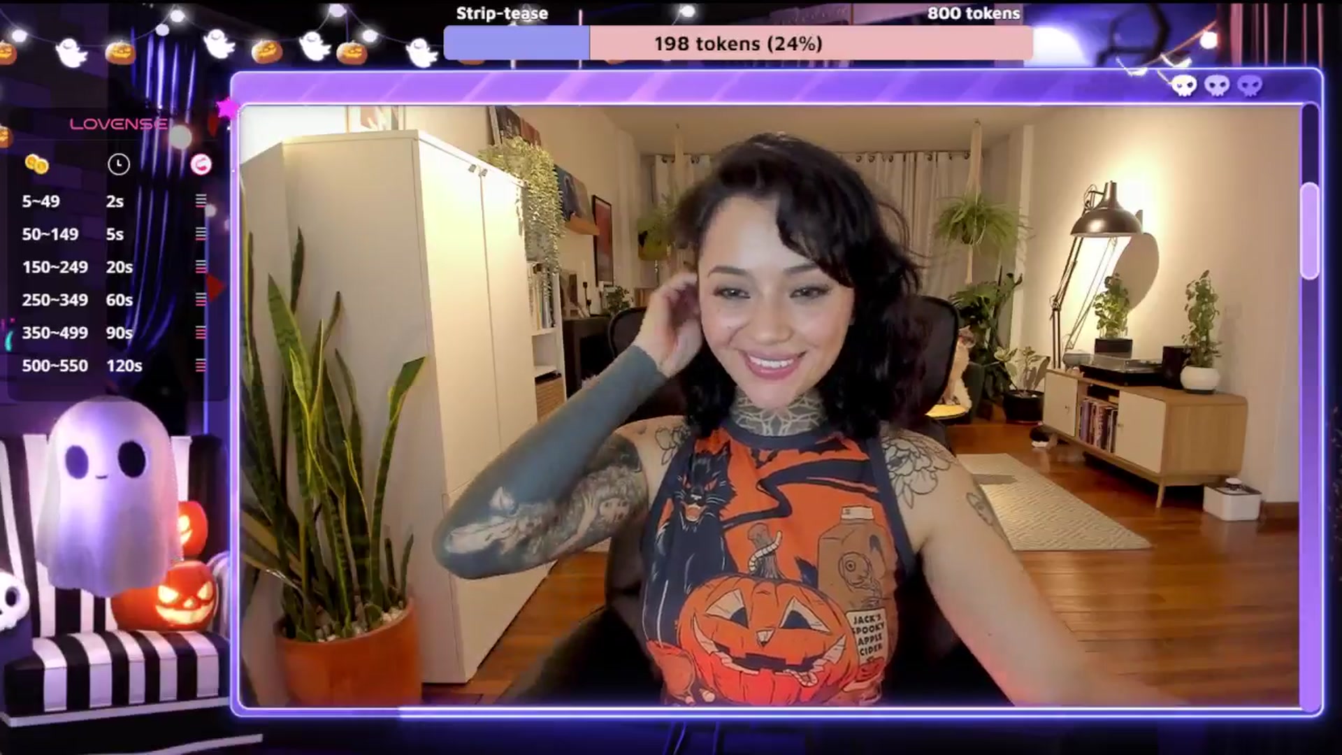 Gallery image thumbnail from Ysabeau's myfreecams stream on, 10/26/2024, 23:30 image 15 of 20
