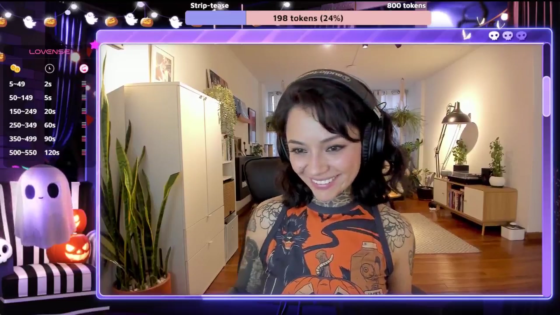 Gallery image thumbnail from Ysabeau's myfreecams stream on, 10/26/2024, 23:30 image 5 of 20