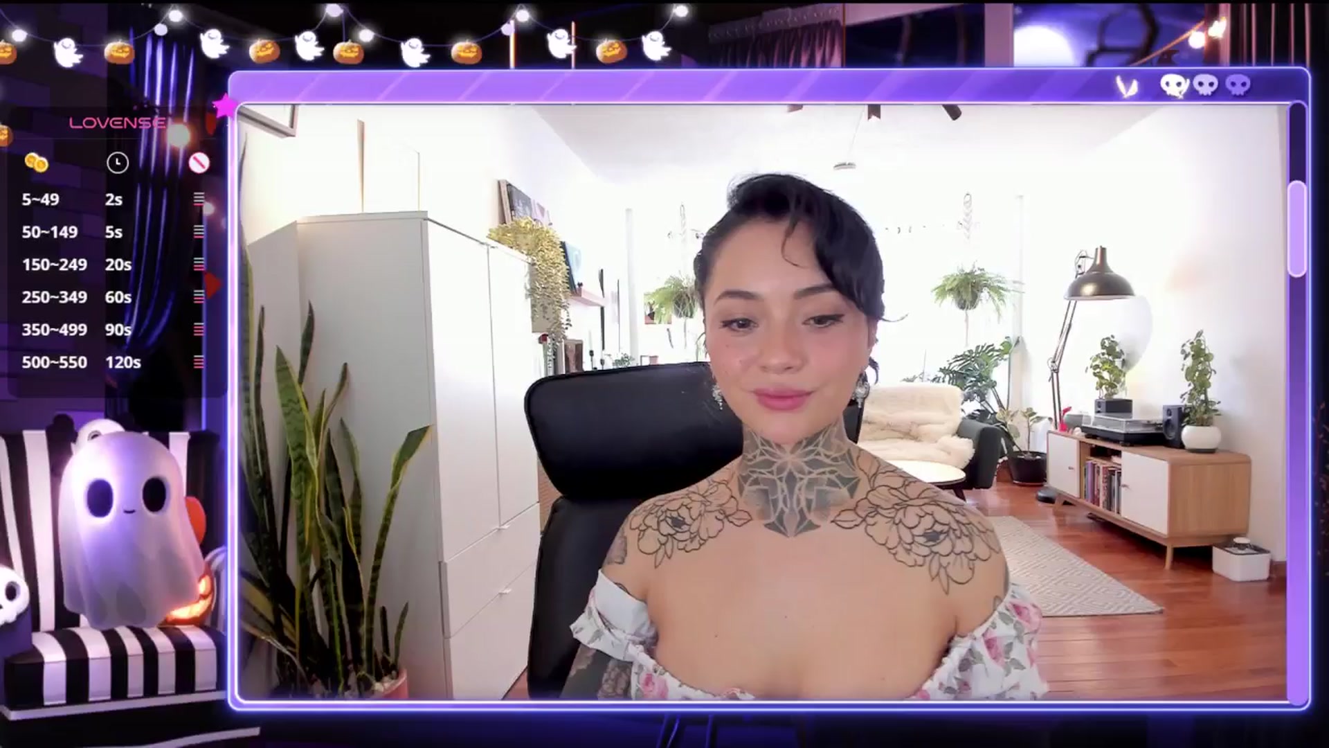 Gallery image thumbnail from Ysabeau's myfreecams stream on, 10/27/2024, 16:01 image 12 of 20