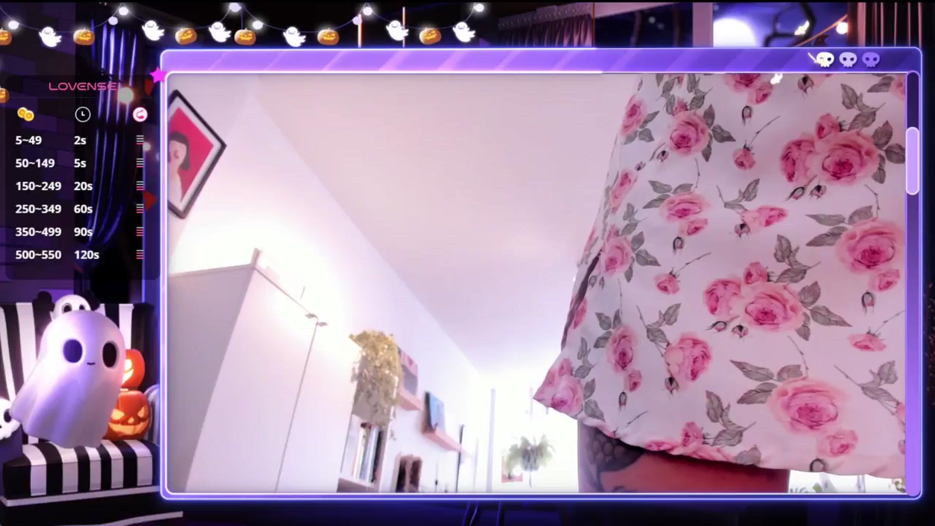 Gallery image thumbnail from Ysabeau's myfreecams stream on, 10/27/2024, 16:01 image 10 of 20